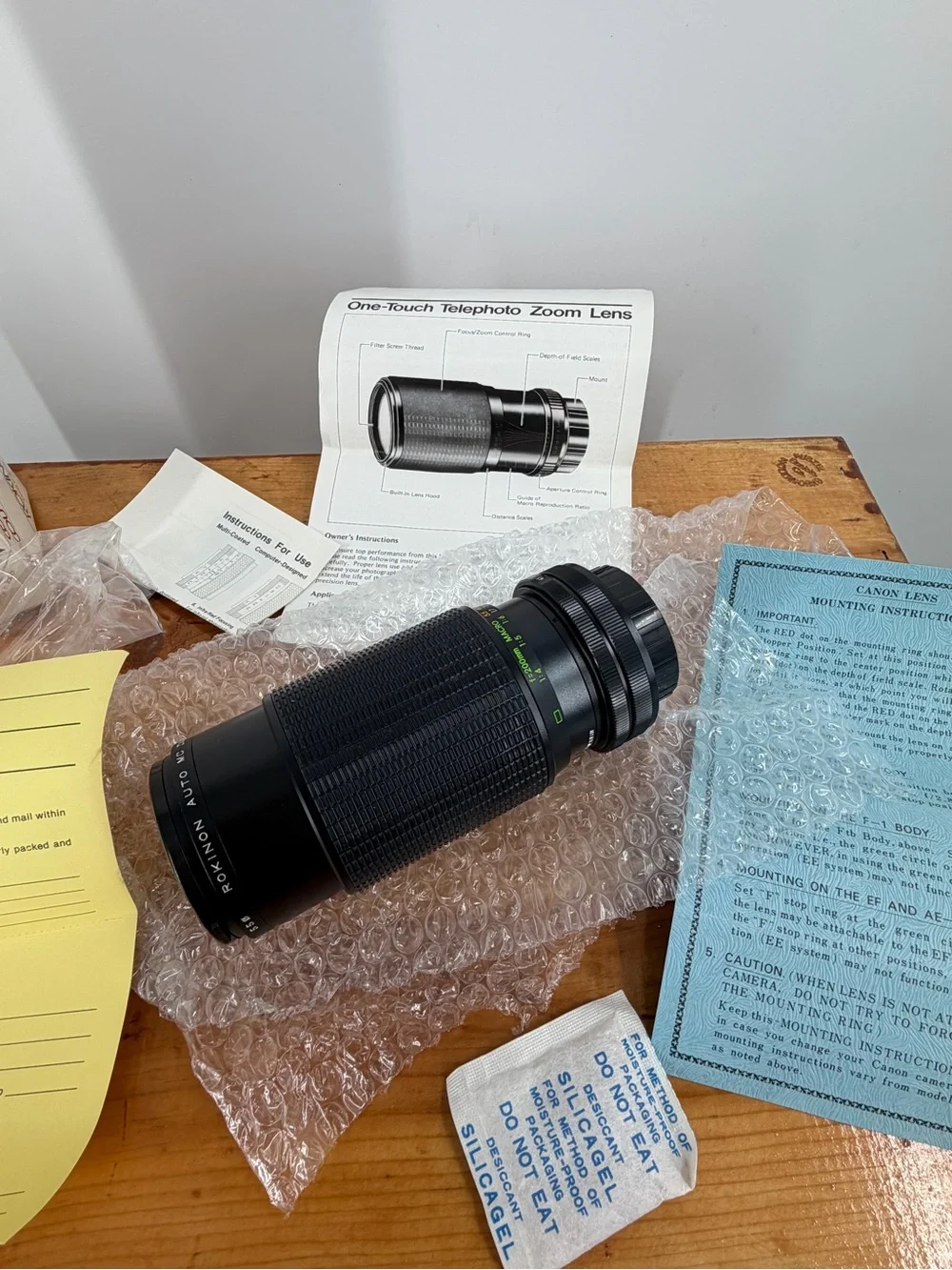 Vintage 70s 80s Rokinon 80-200mm f/4.5 Macro Zoom Lens Canon FD Mount AE-1 NOS